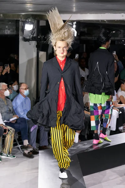 Look 8